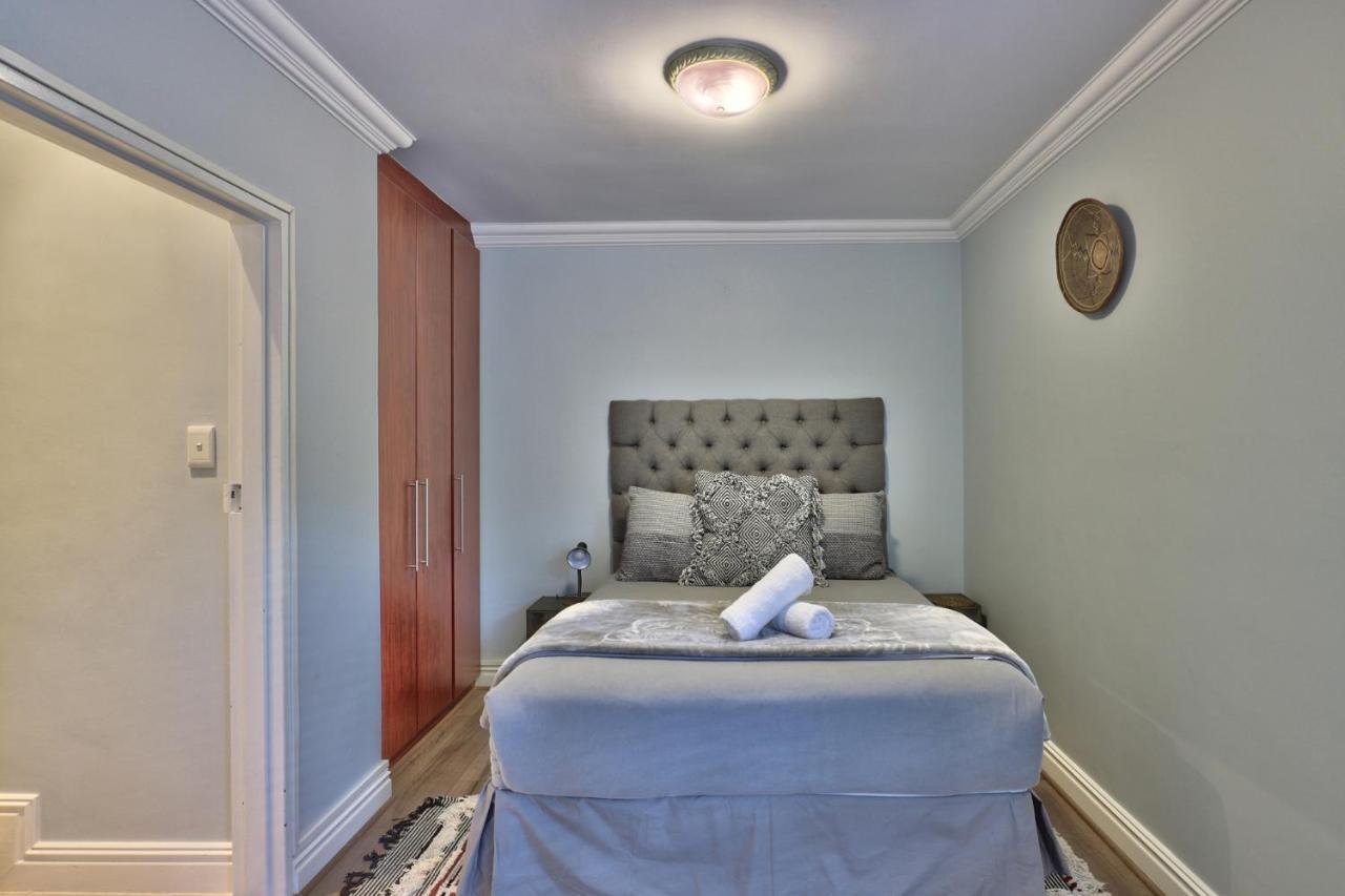 Kloofnek House * Cape Town
